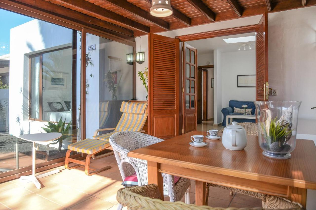 Bungalow Playa Bastián Costa Teguise Exterior foto